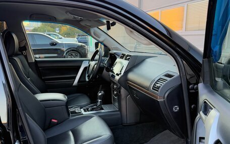 Toyota Land Cruiser Prado 150 рестайлинг 2, 2021 год, 6 900 000 рублей, 33 фотография
