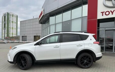Toyota RAV4, 2019 год, 2 519 000 рублей, 5 фотография