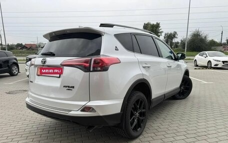 Toyota RAV4, 2019 год, 2 519 000 рублей, 8 фотография
