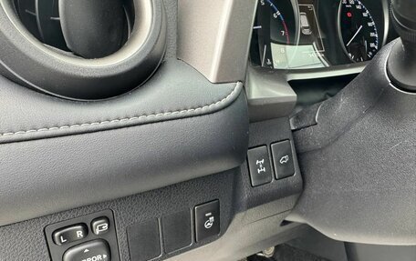 Toyota RAV4, 2019 год, 2 519 000 рублей, 11 фотография