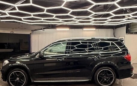 Mercedes-Benz GL-Класс, 2015 год, 2 300 000 рублей, 3 фотография