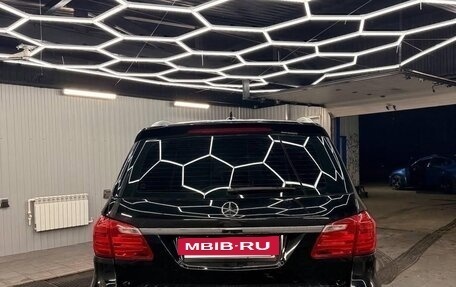 Mercedes-Benz GL-Класс, 2015 год, 2 300 000 рублей, 5 фотография