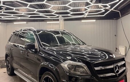 Mercedes-Benz GL-Класс, 2015 год, 2 300 000 рублей, 2 фотография
