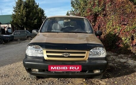 Chevrolet Niva I рестайлинг, 2004 год, 200 000 рублей, 2 фотография