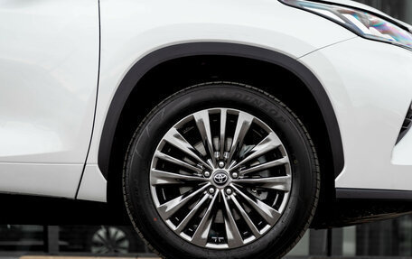 Toyota Highlander, 2026 год, 5 560 000 рублей, 8 фотография