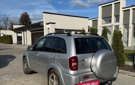 Toyota RAV4, 2004 год, 600 000 рублей, 2 фотография
