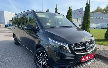 Mercedes-Benz V-Класс, 2023 год, 10 300 000 рублей, 1 фотография
