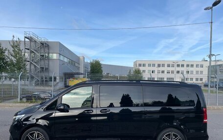 Mercedes-Benz V-Класс, 2023 год, 10 300 000 рублей, 3 фотография