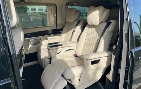 Mercedes-Benz V-Класс, 2023 год, 10 300 000 рублей, 8 фотография