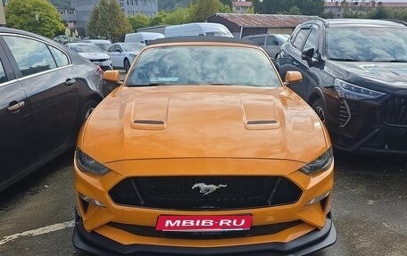 Ford Mustang VI рестайлинг, 2019 год, 2 104 000 рублей, 1 фотография