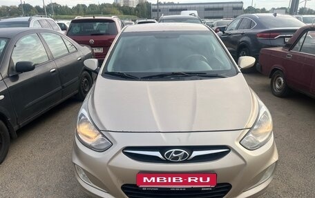 Hyundai Solaris II рестайлинг, 2011 год, 589 000 рублей, 3 фотография