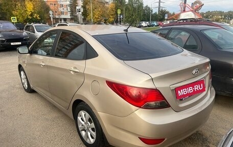 Hyundai Solaris II рестайлинг, 2011 год, 589 000 рублей, 4 фотография