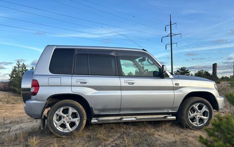 Mitsubishi Pajero iO, 2003 год, 380 000 рублей, 3 фотография