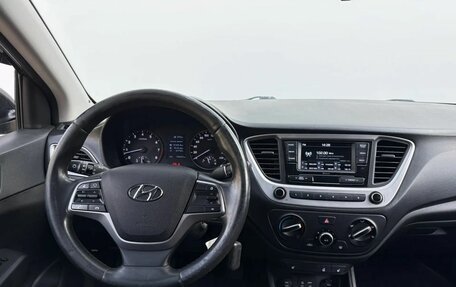 Hyundai Solaris II рестайлинг, 2018 год, 1 190 000 рублей, 12 фотография