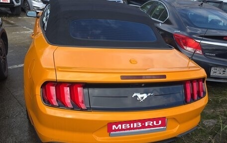 Ford Mustang VI рестайлинг, 2019 год, 2 104 000 рублей, 7 фотография