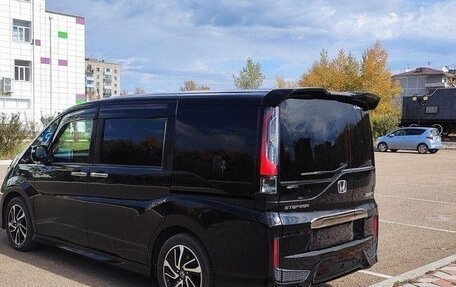 Honda Stepwgn IV, 2015 год, 1 380 000 рублей, 4 фотография
