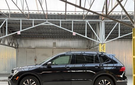 Volkswagen Tiguan II, 2023 год, 3 980 000 рублей, 2 фотография