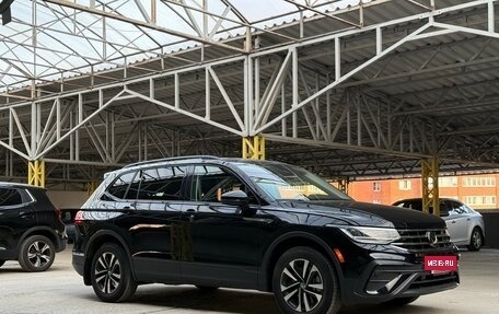 Volkswagen Tiguan II, 2023 год, 3 980 000 рублей, 9 фотография
