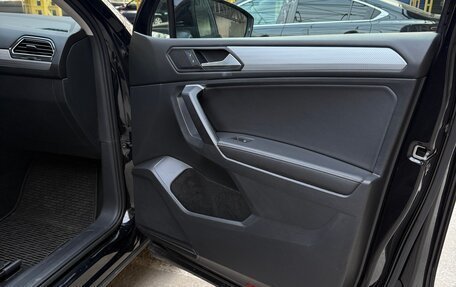 Volkswagen Tiguan II, 2023 год, 3 980 000 рублей, 27 фотография
