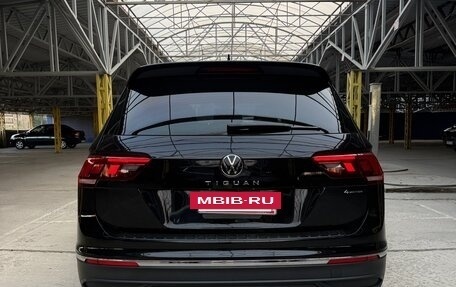 Volkswagen Tiguan II, 2023 год, 3 980 000 рублей, 16 фотография