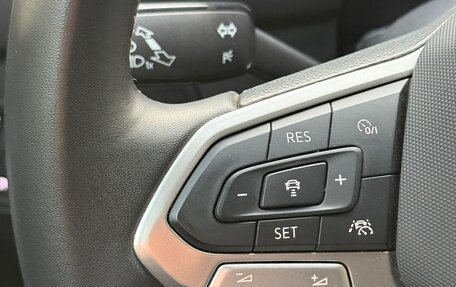 Volkswagen Tiguan II, 2023 год, 3 980 000 рублей, 34 фотография