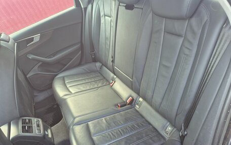 Audi A4, 2019 год, 2 000 000 рублей, 8 фотография