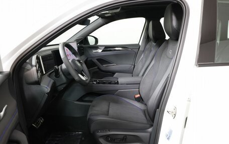 Volkswagen Tiguan, 2026 год, 5 300 000 рублей, 10 фотография
