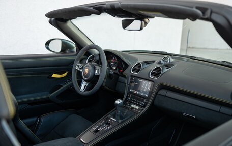 Porsche 718 Spyder, 2022 год, 17 900 000 рублей, 10 фотография