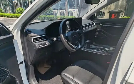 Geely Emgrand, 2022 год, 893 000 рублей, 10 фотография