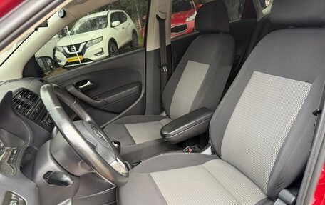 Volkswagen Polo VI (EU Market), 2011 год, 720 000 рублей, 12 фотография