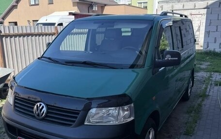 Volkswagen Transporter T5 рестайлинг, 2005 год, 850 000 рублей, 1 фотография