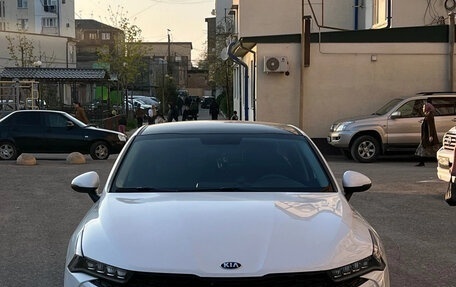 KIA K5, 2021 год, 2 100 000 рублей, 16 фотография
