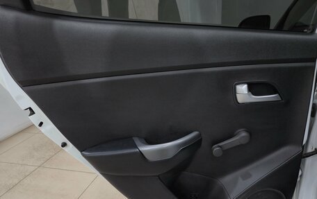 KIA Rio III рестайлинг, 2016 год, 695 000 рублей, 17 фотография