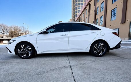 Hyundai Elantra, 2023 год, 1 720 000 рублей, 4 фотография