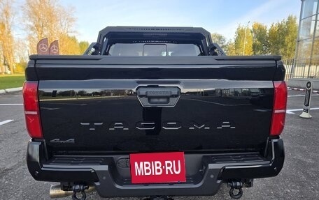 Toyota Tacoma, 2024 год, 9 500 000 рублей, 4 фотография