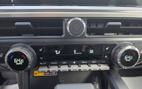 Toyota Tacoma, 2024 год, 9 500 000 рублей, 27 фотография