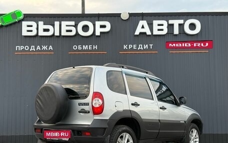 Chevrolet Niva I рестайлинг, 2018 год, 790 000 рублей, 2 фотография