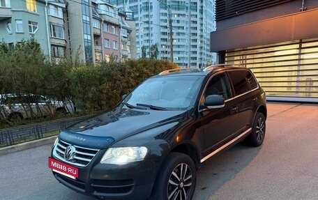 Volkswagen Touareg III, 2006 год, 685 000 рублей, 3 фотография