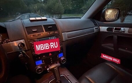 Volkswagen Touareg III, 2006 год, 685 000 рублей, 10 фотография