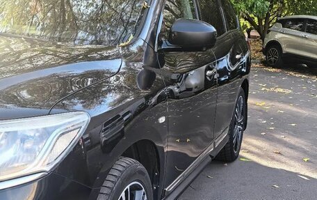 Nissan Pathfinder, 2015 год, 1 400 000 рублей, 21 фотография