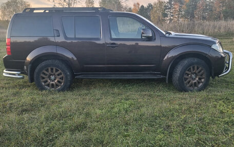 Nissan Pathfinder, 2010 год, 1 450 000 рублей, 4 фотография