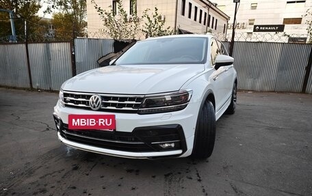 Volkswagen Tiguan II, 2017 год, 2 550 000 рублей, 3 фотография