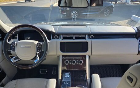Land Rover Range Rover IV рестайлинг, 2016 год, 4 500 000 рублей, 11 фотография