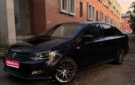 Volkswagen Polo VI (EU Market), 2015 год, 730 000 рублей, 1 фотография