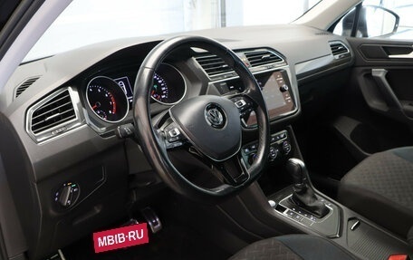 Volkswagen Tiguan II, 2019 год, 2 215 000 рублей, 7 фотография