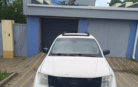 Nissan Pathfinder, 2006 год, 2 000 000 рублей, 2 фотография