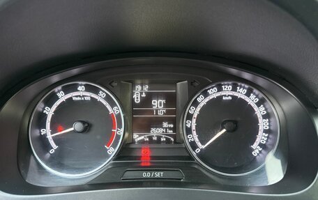 Skoda Rapid I, 2018 год, 1 025 000 рублей, 17 фотография