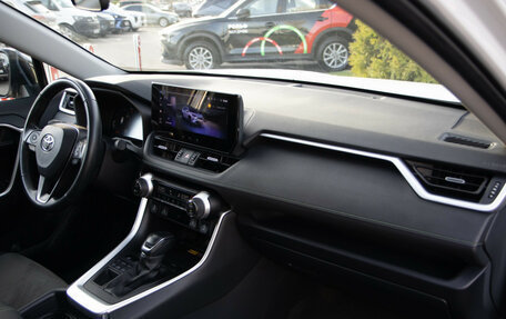 Toyota RAV4, 2023 год, 3 648 000 рублей, 16 фотография