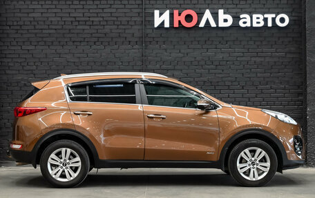 KIA Sportage IV рестайлинг, 2016 год, 1 880 000 рублей, 9 фотография