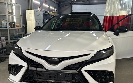 Toyota Camry, 2021 год, 2 900 000 рублей, 8 фотография